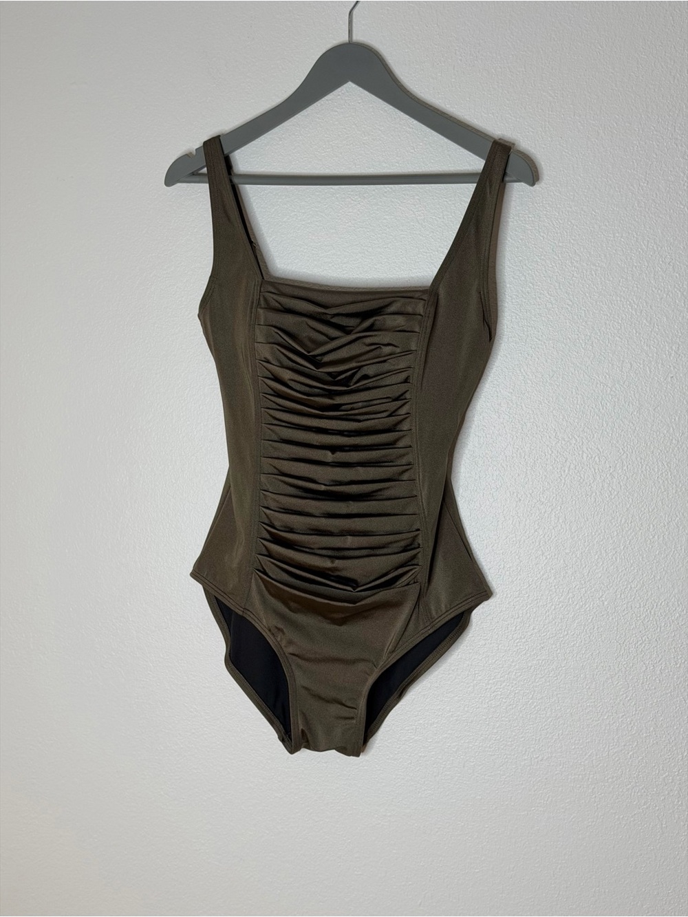 Calvin Klein Elegant Olive Khaki Green One-Piece Swimsuit vacation cruise